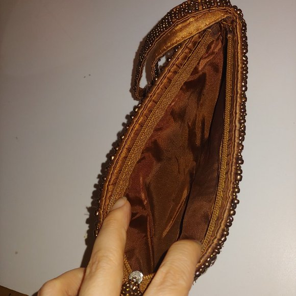 Beaded wristlet - Picture 3 of 11